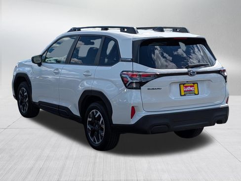 Certified 2025 Subaru Forester Premium AWD/4WD image 5