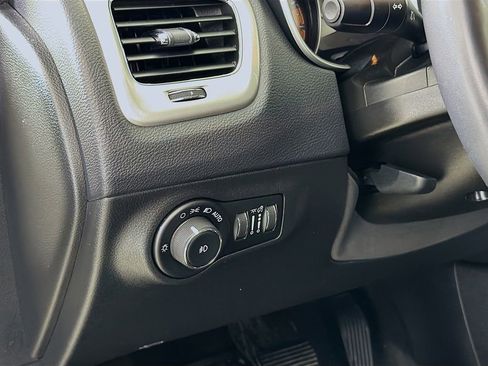 Used 2019 Jeep Compass Latitude w/ Popular Equipment Group image 12