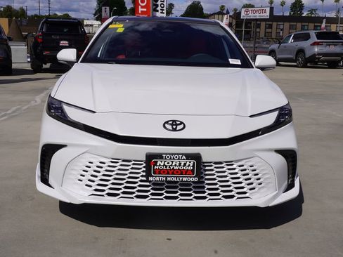 Used 2026 Toyota Camry XSE image 4