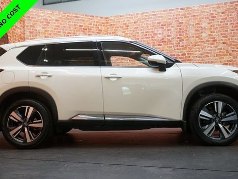 Used 2022 Nissan Rogue Platinum w/ Head-Up Display Package image 8