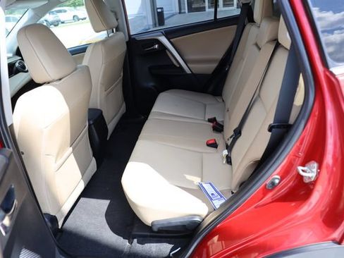 Used 2014 Toyota RAV4 Limited AWD/4WD image 38