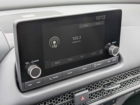 Certified 2025 Honda HR-V Sport image 26