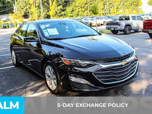 Used 2025 Chevrolet Malibu LT FWD image 3