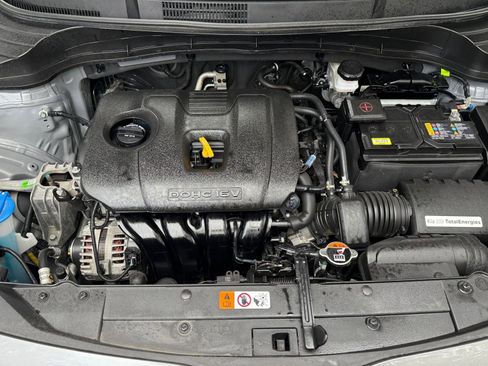 Used 2025 Kia Soul LX w/ LX Technology Package image 25