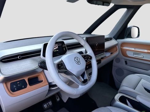 Used 2025 Volkswagen ID. Buzz 1st Edition image 9