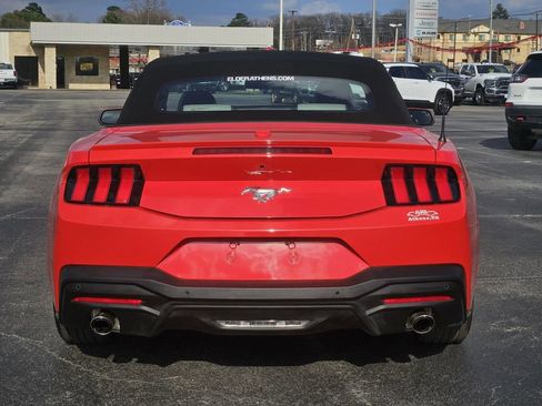 Used 2024 Ford Mustang Premium image 5