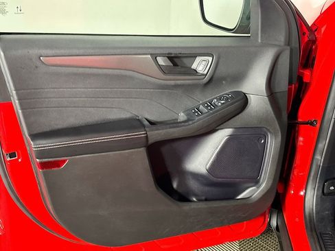 Used 2024 Ford Escape Active image 10