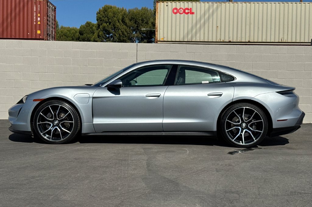 Used 2023 Porsche Taycan RWD image 11
