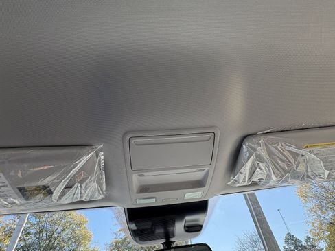 New 2025 Ford Maverick XL w/ Equipment Group 102A image 14