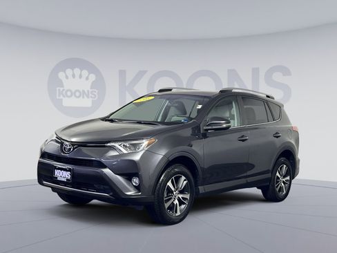 Used 2016 Toyota RAV4 XLE image 1