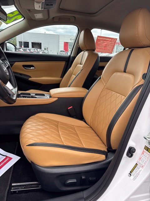 Certified 2025 Nissan Sentra SV w/ SV Premium Package FWD image 10