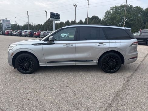 Used 2024 Lincoln Aviator Reserve w/ Equipment Group 201A image 4