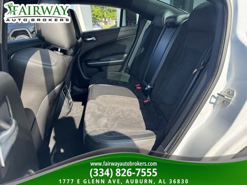 Used 2022 Dodge Charger Scat Pack w/ Plus Group RWD image 11