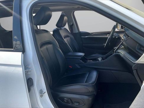 Certified 2023 Jeep Grand Cherokee L Limited image 25