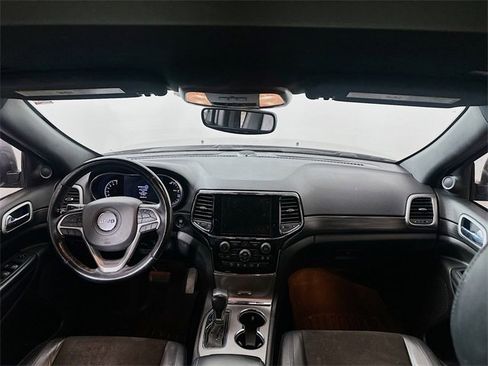 Used 2020 Jeep Grand Cherokee Altitude image 23