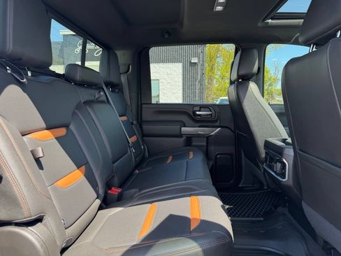 Used 2022 GMC Sierra 3500 AT4 w/ AT4 Preferred Package AWD/4WD image 29