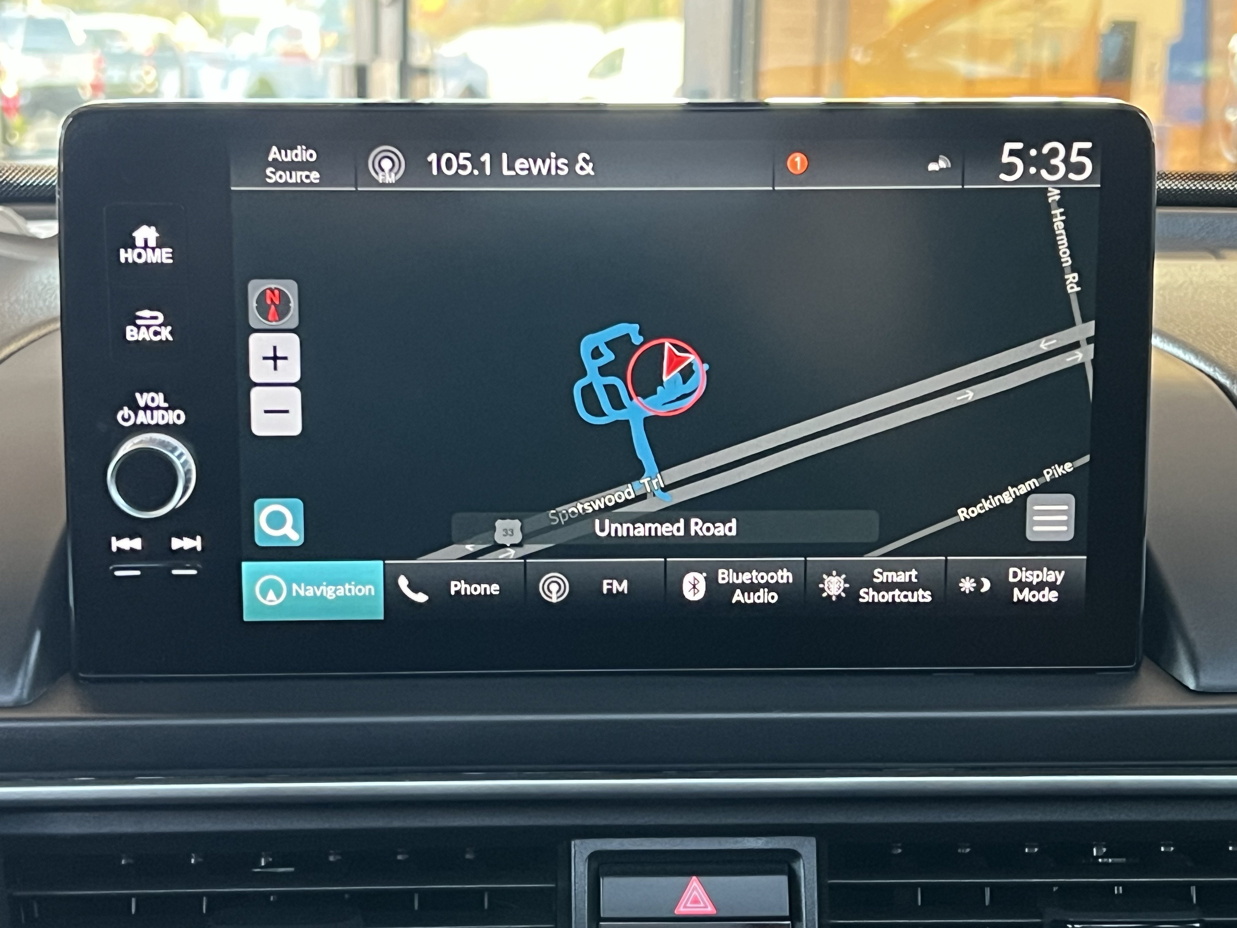 Used 2025 Honda Pilot Black Edition image 28