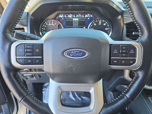 Used 2022 Ford Expedition Max XLT image 15
