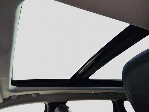 Used 2021 Jeep Cherokee Trailhawk image 24