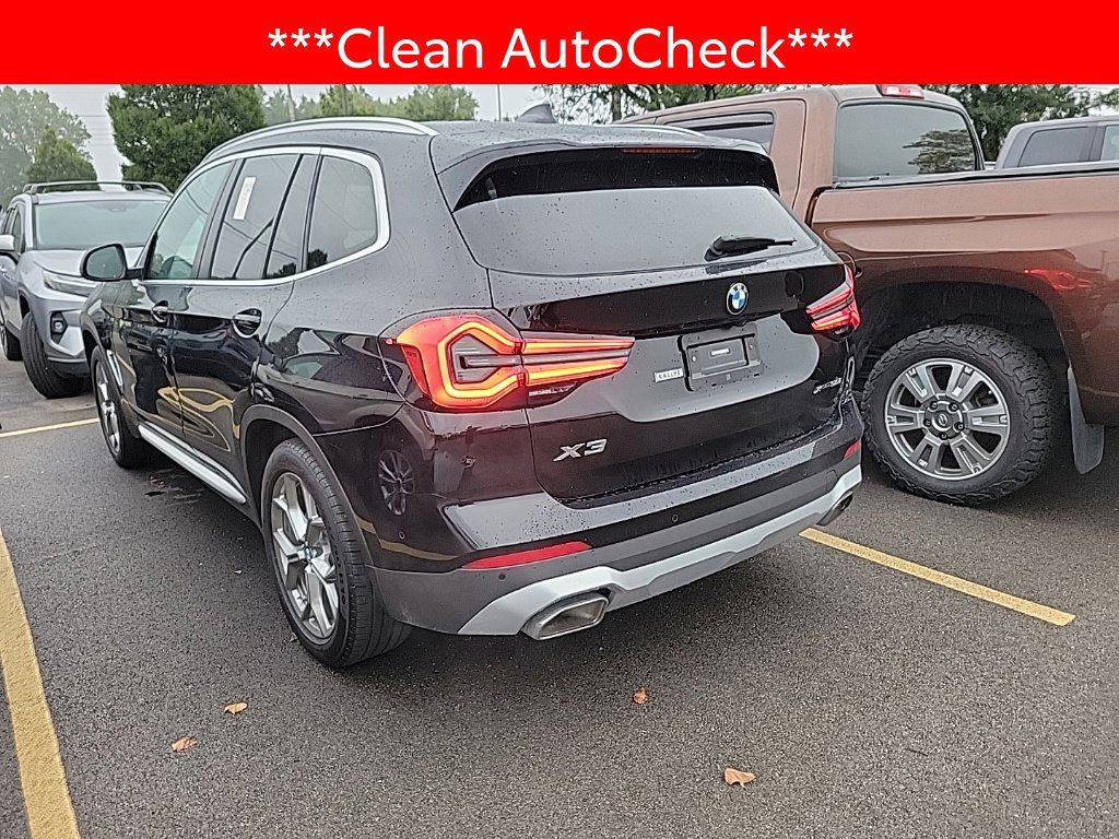 Used 2023 BMW X3 xDrive30i w/ Premium Package AWD/4WD image 4