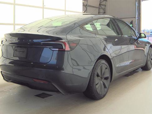 Used 2025 Tesla Model 3 RWD image 8