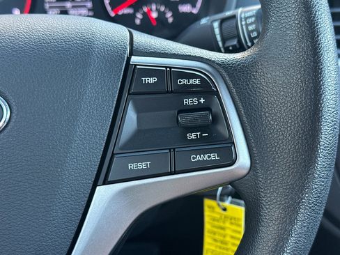 Used 2021 Hyundai Accent SE image 24