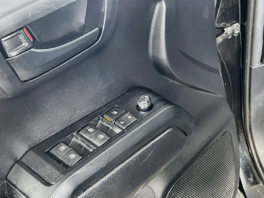 Used 2021 Toyota Tacoma SR AWD/4WD image 17