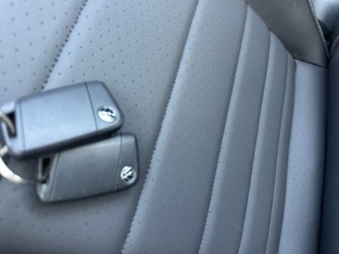 Used 2024 Volkswagen Jetta SE w/ Panoramic Sunroof Package FWD image 20