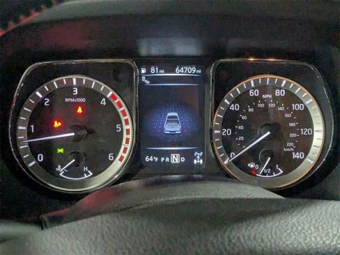 Used 2018 Nissan Titan PRO-4X w/ Pro-4x Convenience Package image 14