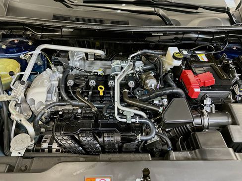 Used 2025 Mitsubishi Outlander SE image 35