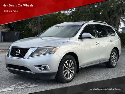 Used 2015 Nissan Pathfinder SV