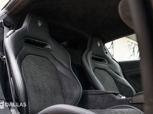 Used 2023 Maserati MC20 Coupe image 35