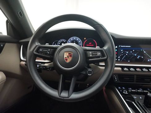 Used 2025 Porsche 911 Carrera RWD image 19
