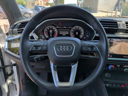 Used 2023 Audi Q3 2.0T Premium Plus w/ Premium Plus Package AWD/4WD image 17
