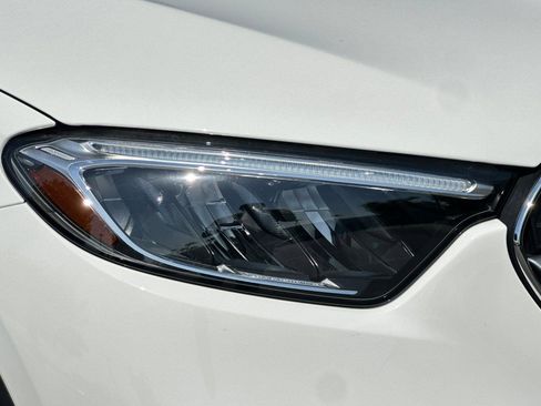 Used 2023 Mercedes-Benz GLC 300 image 11