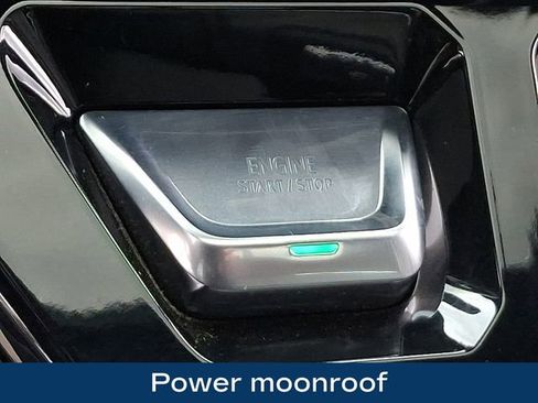 Used 2025 GMC Sierra 2500 AT4X image 17