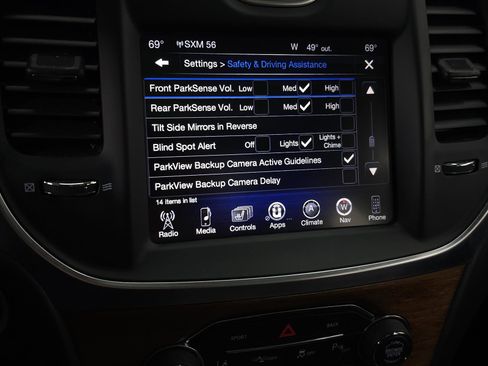 Used 2016 Chrysler 300 C Platinum w/ Safetytec Plus Group image 22