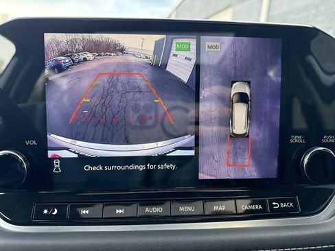 Used 2021 Nissan Rogue SL w/ Premium Package image 26