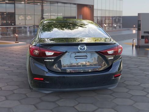 Used 2018 MAZDA MAZDA3 Touring image 7