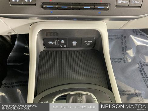 Used 2024 Hyundai Kona SEL FWD image 37