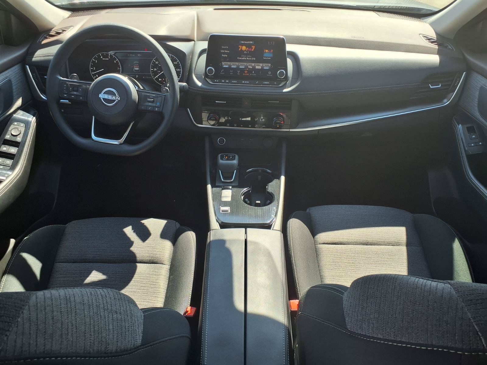 Used 2023 Nissan Rogue SV FWD image 11