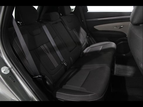 Certified 2023 Hyundai Tucson SEL AWD/4WD image 17