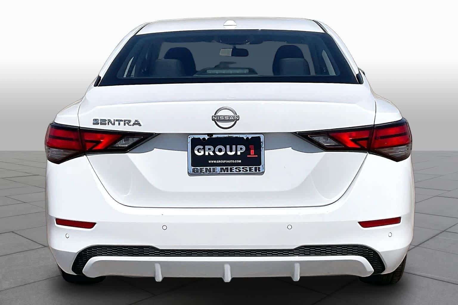 Used 2025 Nissan Sentra SV FWD image 5