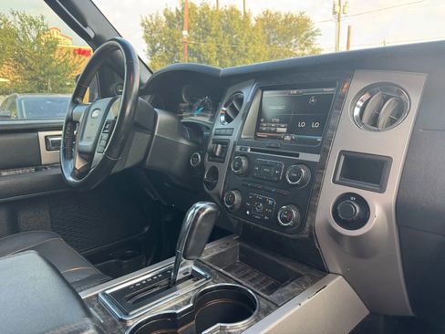 Used 2015 Ford Expedition Limited w/ Equipment Group 301A image 18