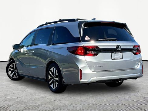 Certified 2026 Honda Odyssey EX-L image 4