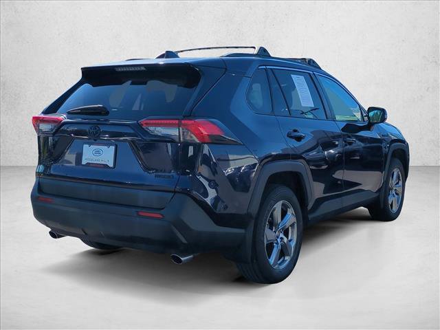Used 2021 Toyota RAV4 XLE Premium AWD/4WD image 5