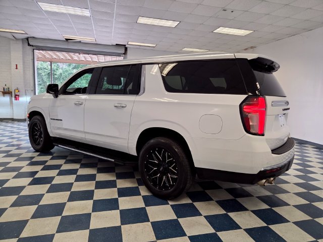 Used 2021 Chevrolet Suburban Premier w/ Premium Package RWD image 5