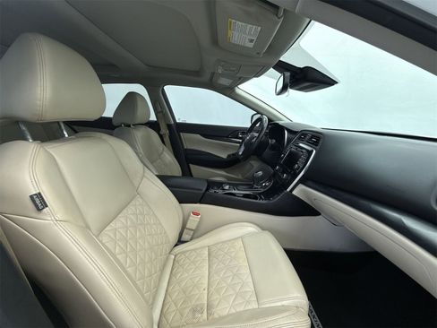 Used 2021 Nissan Maxima Platinum w/ Sport Mat Group image 15
