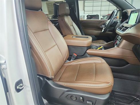 Used 2024 Chevrolet Tahoe High Country w/ Advanced Technology Package image 42