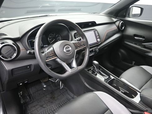 Used 2023 Nissan Kicks SR w/ SR Premium Package image 14